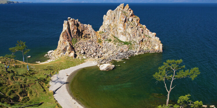 Warming Temps Could Turn Some Blue Lakes Green or Brown